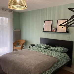 Calme Dans Belle Résidence Avec Piscine • Parking • Wifi Appartement